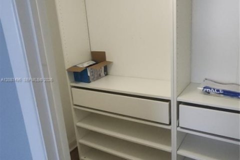 Copropriété à vendre à Hallandale Beach, Floride: 1 chambre, 80.82 m2 № 2426704 - photo 23