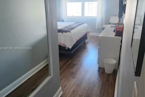 Copropriété à vendre à Hallandale Beach, Floride: 1 chambre, 80.82 m2 № 2426704 - photo 28