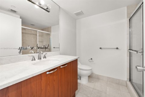 Condominio en venta en Aventura, Florida, 2 dormitorios, 226.03 m2 № 1839452 - foto 18
