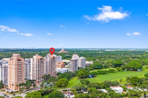 Condo in Coral Gables, Florida, 3 bedrooms  № 2031472 - photo 2