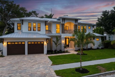 Casa en Sarasota, Florida 6 dormitorios, 381.46 m2 № 2129910