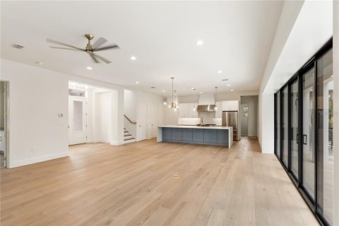 Casa en venta en Sarasota, Florida, 6 dormitorios, 381.46 m2 № 2129910 - foto 12