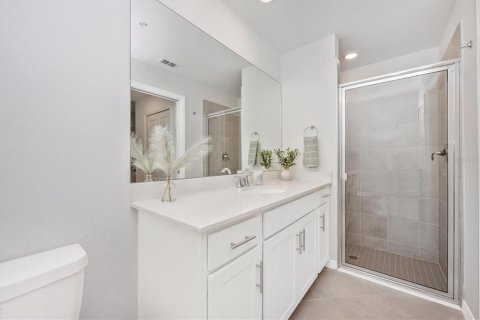 Condo in Venice, Florida, 2 bedrooms in WELLEN PARK  № 2298989 - photo 25