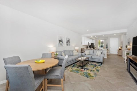 Condo in Venice, Florida, 2 bedrooms in WELLEN PARK  № 2298989 - photo 11