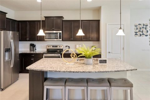 Villa ou maison à vendre à Kissimmee, Floride: 5 chambres, 240.34 m2 № 1616812 - photo 9