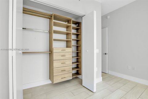 Condo in Sunrise, Florida, 2 bedrooms  № 2076630 - photo 11