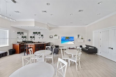 Condominio en alquiler en Coral Springs, Florida, 3 dormitorios, 122.72 m2 № 1954930 - foto 6