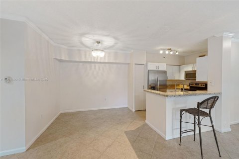 Condominio en alquiler en Coral Springs, Florida, 3 dormitorios, 122.72 m2 № 1954930 - foto 17
