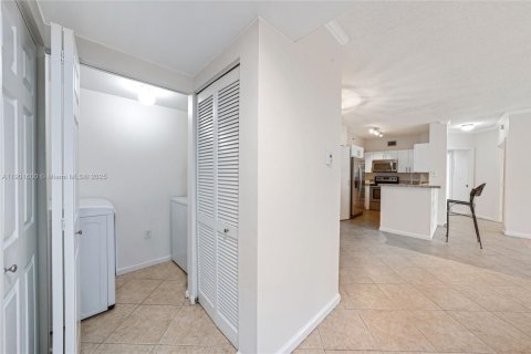 Condominio en alquiler en Coral Springs, Florida, 3 dormitorios, 122.72 m2 № 1954930 - foto 18