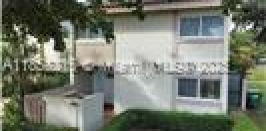 Condo in Miami, Florida, 3 bedrooms  № 1882367