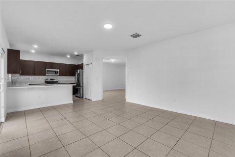 House in Homestead, Florida 4 bedrooms, 227.7 sq.m. № 1830811 - photo 9