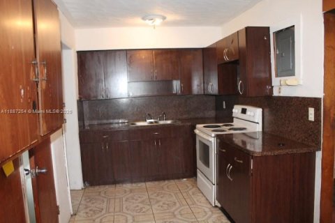 Villa ou maison à vendre à West Park, Floride: 4 chambres, 175.03 m2 № 1932757 - photo 7