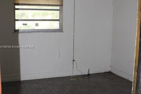 Villa ou maison à vendre à West Park, Floride: 4 chambres, 175.03 m2 № 1932757 - photo 11