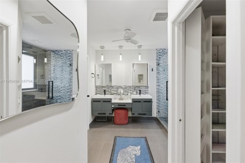 Casa en venta en Weston, Florida, 4 dormitorios, 248.23 m2 № 2020210 - foto 24