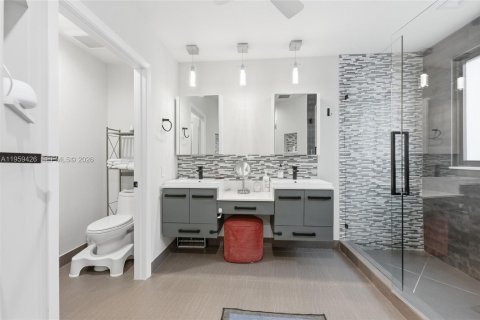 Casa en venta en Weston, Florida, 4 dormitorios, 248.23 m2 № 2020210 - foto 25