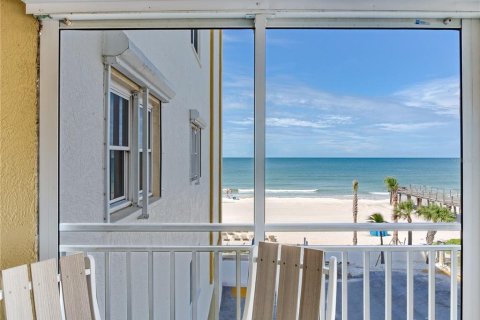 Купить кондоминиум в Редингтон-Шорс, Флорида 5 комнат, 134.71м2, № 1911330 - фото 15