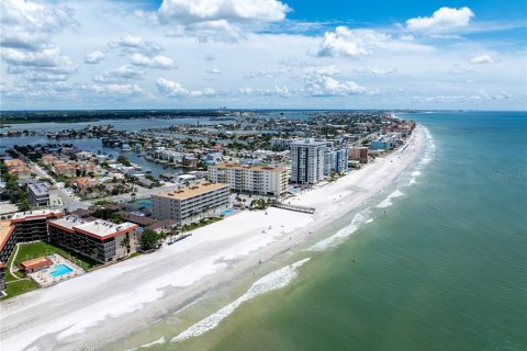 Купить кондоминиум в Редингтон-Шорс, Флорида 5 комнат, 134.71м2, № 1911330 - фото 6
