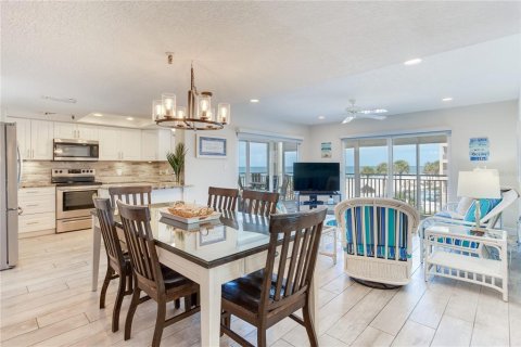 Купить кондоминиум в Редингтон-Шорс, Флорида 5 комнат, 134.71м2, № 1911330 - фото 8