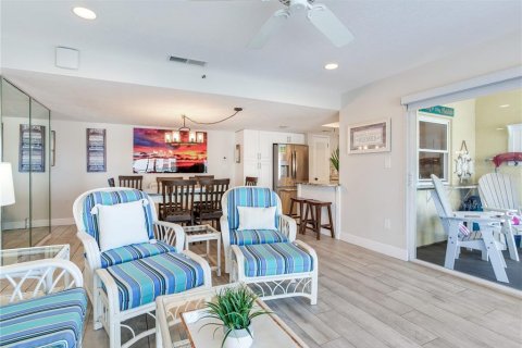 Купить кондоминиум в Редингтон-Шорс, Флорида 5 комнат, 134.71м2, № 1911330 - фото 22