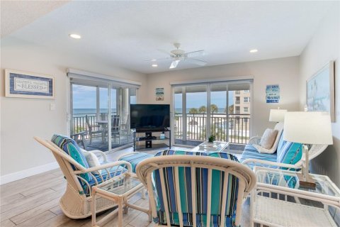 Купить кондоминиум в Редингтон-Шорс, Флорида 5 комнат, 134.71м2, № 1911330 - фото 10