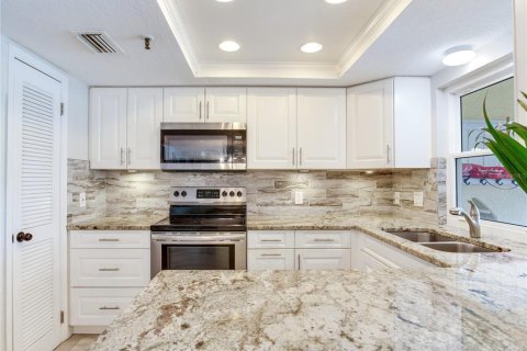 Купить кондоминиум в Редингтон-Шорс, Флорида 5 комнат, 134.71м2, № 1911330 - фото 25