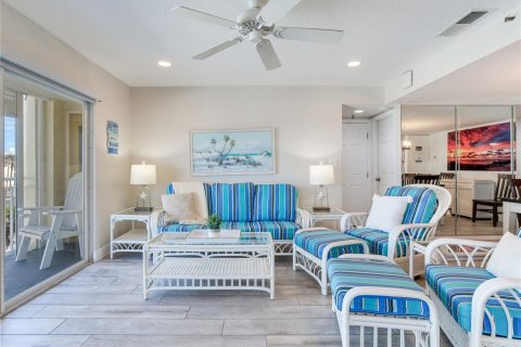 Купить кондоминиум в Редингтон-Шорс, Флорида 5 комнат, 134.71м2, № 1911330 - фото 21