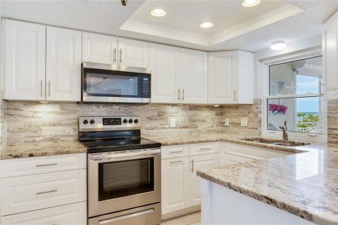 Купить кондоминиум в Редингтон-Шорс, Флорида 5 комнат, 134.71м2, № 1911330 - фото 27