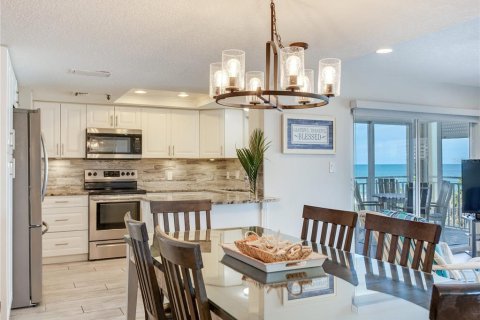 Купить кондоминиум в Редингтон-Шорс, Флорида 5 комнат, 134.71м2, № 1911330 - фото 9