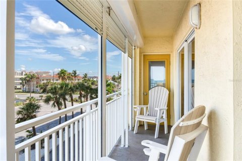 Купить кондоминиум в Редингтон-Шорс, Флорида 5 комнат, 134.71м2, № 1911330 - фото 17