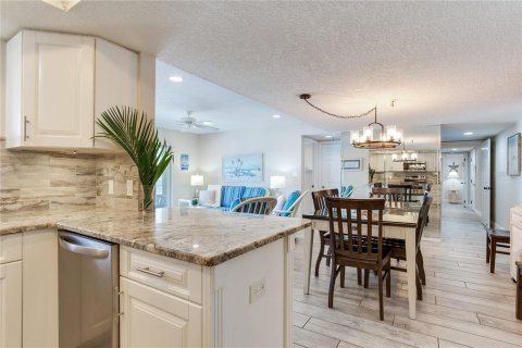 Купить кондоминиум в Редингтон-Шорс, Флорида 5 комнат, 134.71м2, № 1911330 - фото 30