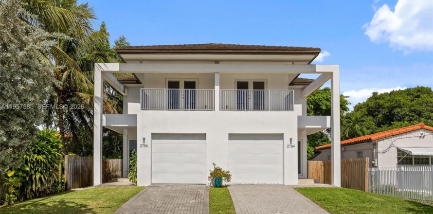 Таунхаус в Майами, Флорида 3 спальни, 378.3м2 № 2017734