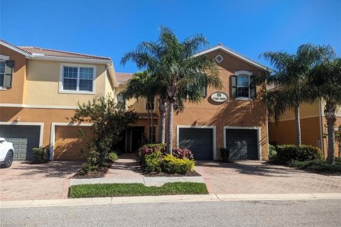 Townhouse in Sarasota, Florida 3 bedrooms, 185.15 sq.m. № 2356659