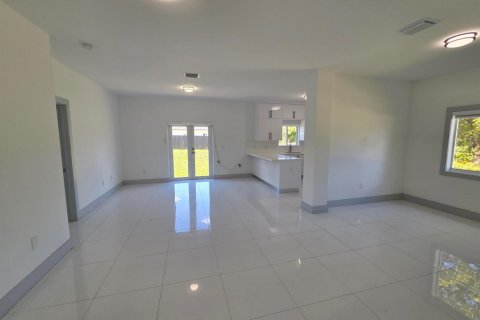 House in Homestead, Florida 4 bedrooms, 169.08 sq.m. № 2087985 - photo 24