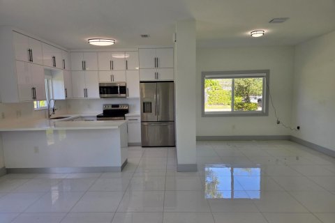 House in Homestead, Florida 4 bedrooms, 169.08 sq.m. № 2087985 - photo 10
