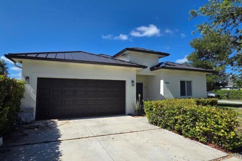House in Homestead, Florida 4 bedrooms, 169.08 sq.m. № 2087985
