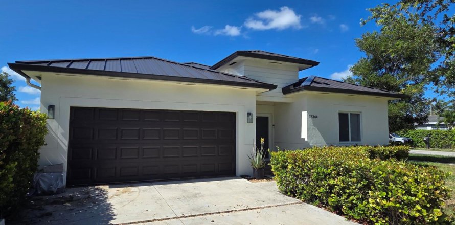 House in Homestead, Florida 4 bedrooms, 169.08 sq.m. № 2087985