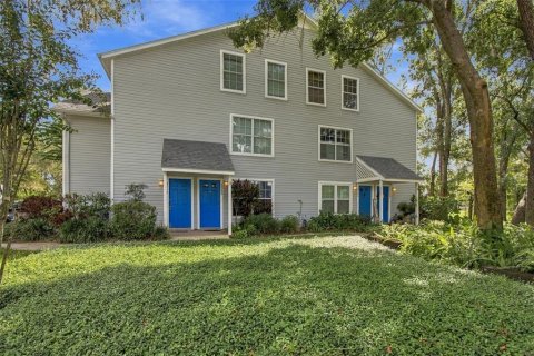 Condo in Tampa, Florida, 3 bedrooms № 2383383 - photo 2