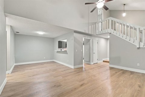 Condo in Tampa, Florida, 3 bedrooms № 2383383 - photo 13