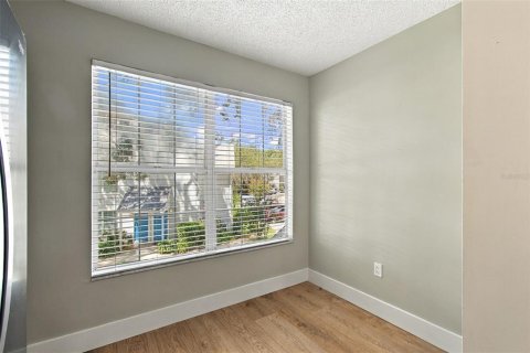Condo in Tampa, Florida, 3 bedrooms № 2383383 - photo 11
