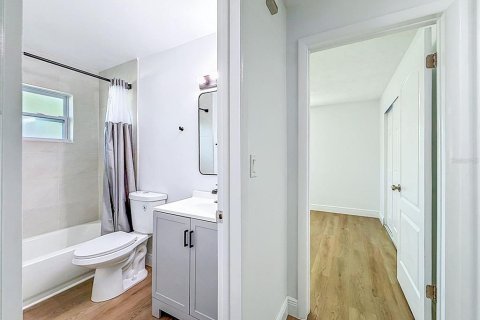 Villa ou maison à louer à Palm Harbor, Floride: 2 chambres, 91.79 m2 № 2118891 - photo 23