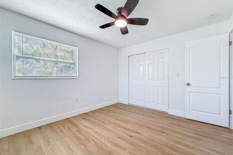 Villa ou maison à louer à Palm Harbor, Floride: 2 chambres, 91.79 m2 № 2118891 - photo 26