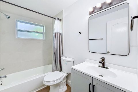 Villa ou maison à louer à Palm Harbor, Floride: 2 chambres, 91.79 m2 № 2118891 - photo 5