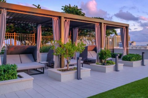 Apartamento en alquiler en West Palm Beach, Florida, 2 dormitorios, 111.2 m2 № 1922407 - foto 15