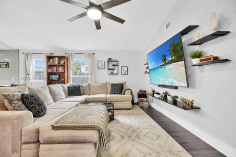 Casa en venta en Davie, Florida, 3 dormitorios, 120.49 m2 № 2023701 - foto 9