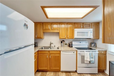 Condominio en venta en Winter Haven, Florida, 2 dormitorios, 110.55 m2 № 1734435 - foto 8