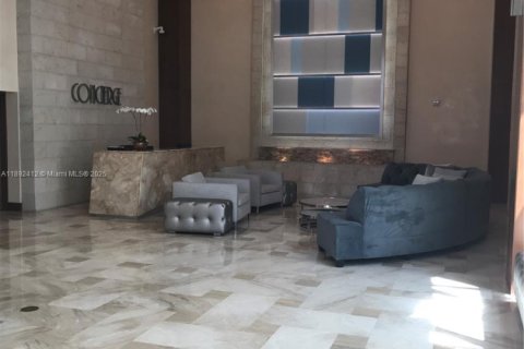 Condo in Miami, Florida, 1 bedroom  № 1944953 - photo 7