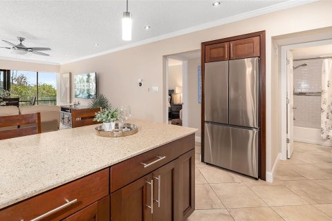 Condo in Sarasota, Florida, 1 bedroom  № 1675071 - photo 18