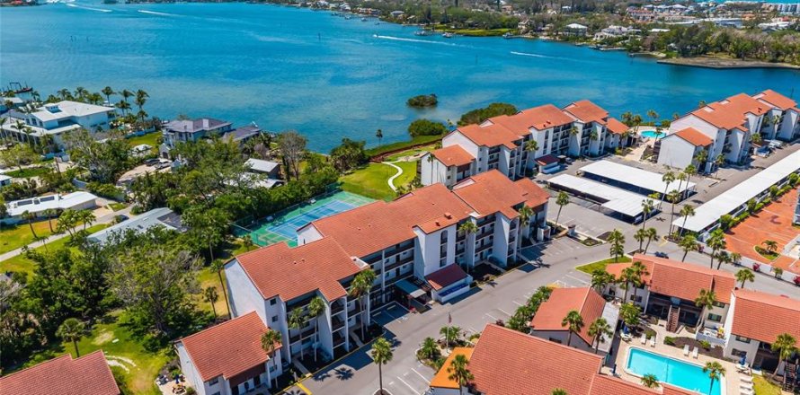 Condo in Sarasota, Florida, 1 bedroom  № 1675071