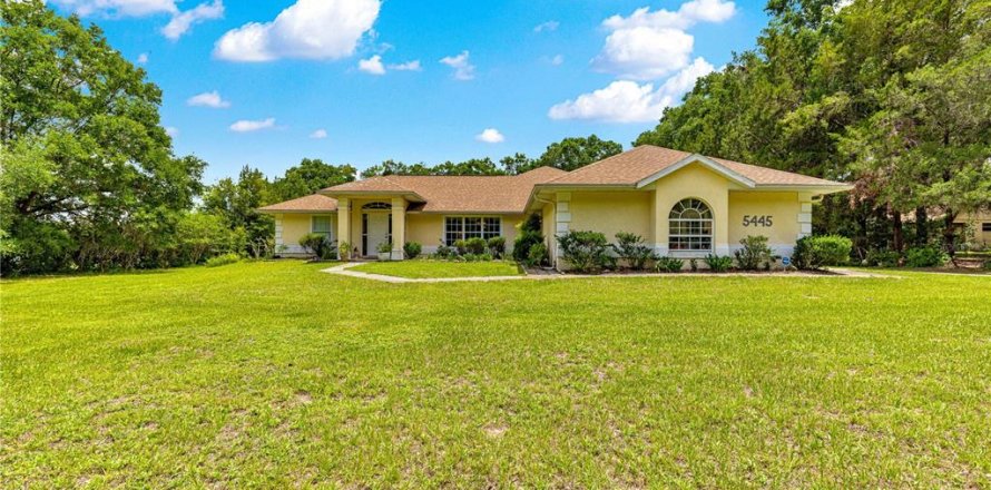 Casa en Ocala, Florida 3 dormitorios, 266.54 m2 № 1774889