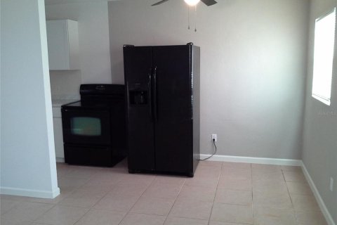 Appartement à louer à Riverview, Floride: 2 chambres, 60.39 m2 № 1841968 - photo 5